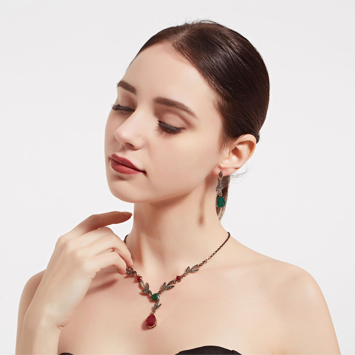 Carefully Selected Cross-Border Jewelry, European and American Fashion Tassel Earrings, Bohemian Alloy Personalized Ear Studs, Earrings, and Ear Accessories for Women