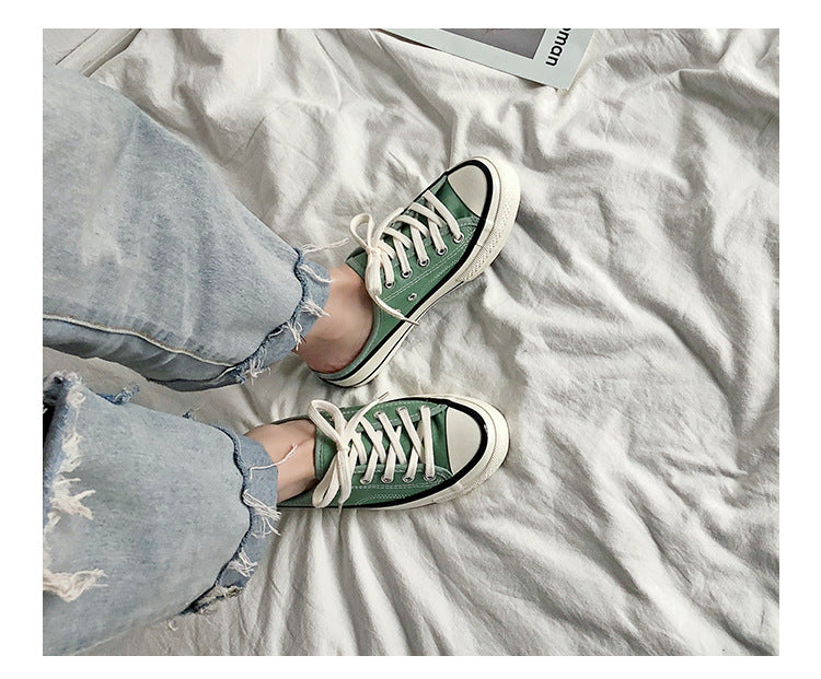 Mules en toile pour femme – Style coréen polyvalent 2025 – Slip-on sans talon façon « chaussons » tendance pour étudiantes