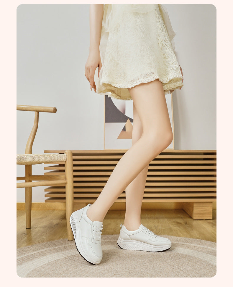 Baskets blanches populaires pour femme : modèle « rocking » (semelle incurvée) respirant – Idéales pour le sport et la marche (printemps/automne) – Semelles épaisses