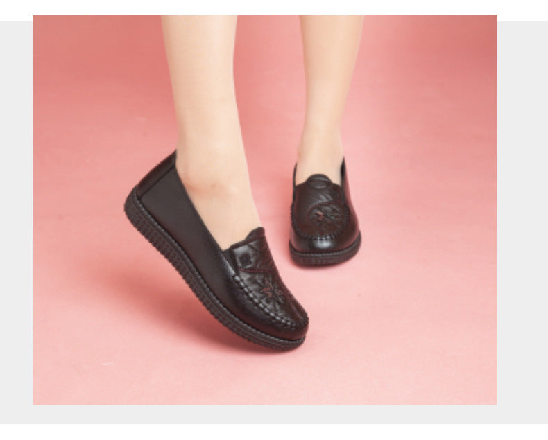 Women's shoes single-layer shoes mother's shoes soft bottom soft surface Spring and Autumn new casual comfortable non-slip flat shoes mother's shoes embroidered shoes