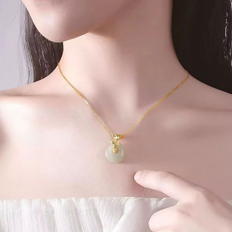 Classic S925 Sterling Silver Necklace for Women, New Chinoiserie Rose and Field Jade Pendant, Simple Accessible Luxury Niche Accessories