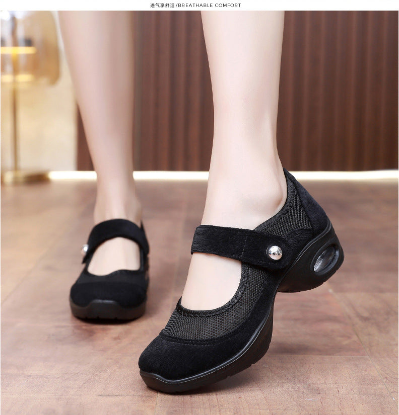 Dancing Shoes Women's Comfortable Soft Sole Square Dancing Women's Shoes Mesh Shoes for Moms Old Beijing Cloth Shoes Thick Sole Work Shoes