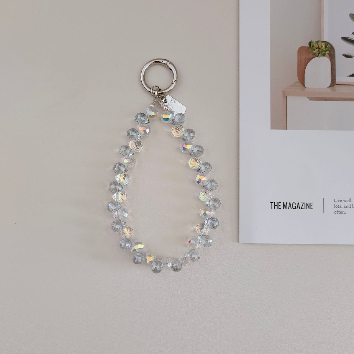 Phone Lanyard Ins Style Light Luxury Crystal Phone Holder Chain Niche Exquisite Camera Strap Accessory Keychain
