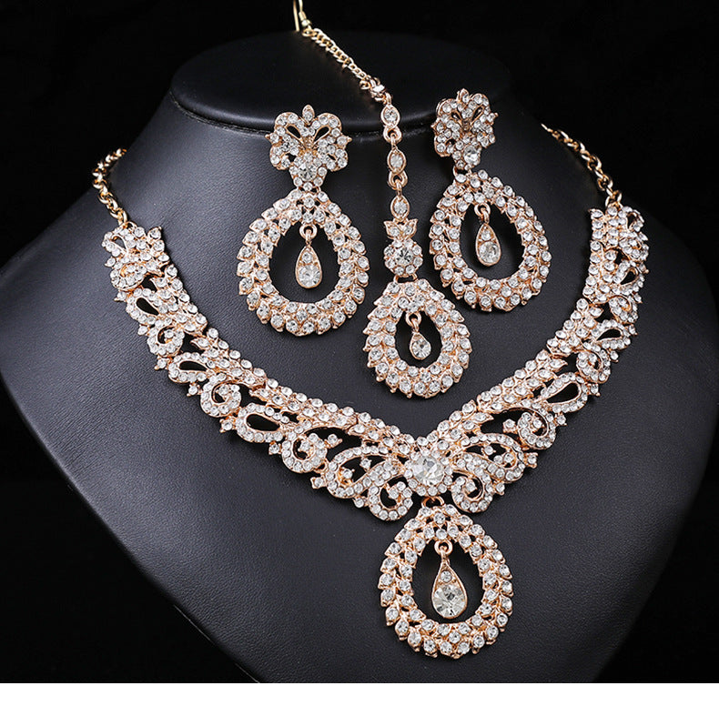 European and American Accessories Exaggerated Retro Necklace Set Women's Luxury Crystal Banquet Dress Accessories Clavicle Chain Three-Piece Set