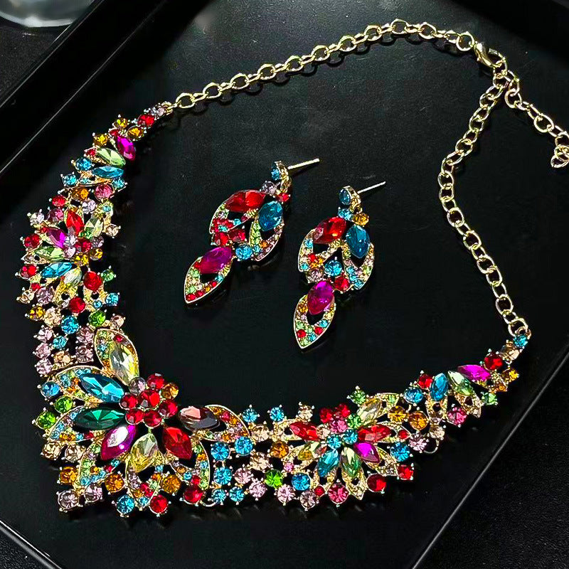 Parure de collier rétro audacieux (style international) pour femme : luxe, cristaux et élégance pour soirées et banquets – Vente directe d'usine