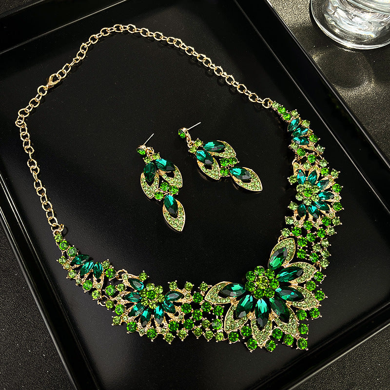 Parure de collier rétro audacieux (style international) pour femme : luxe, cristaux et élégance pour soirées et banquets – Vente directe d'usine