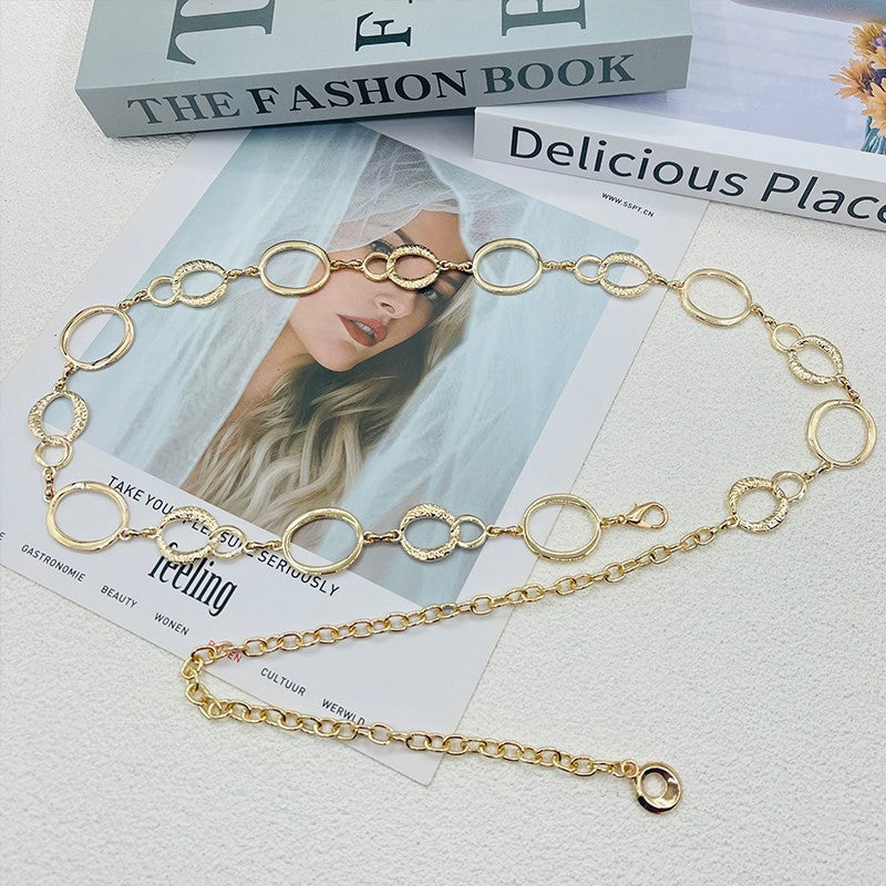 Ceinture métallique tendance (style « Insta ») : accessoire polyvalent pour jupes, pulls ou robes – Chaîne de taille fine et élégante