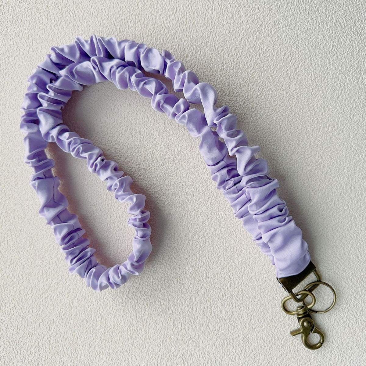 Long Mobile Phone Lanyard with a Neck-Hanging Design, Handmade Sturdy Pleated Fabric Phone Strap with Metal Buckle and Elastic Decorative Chain