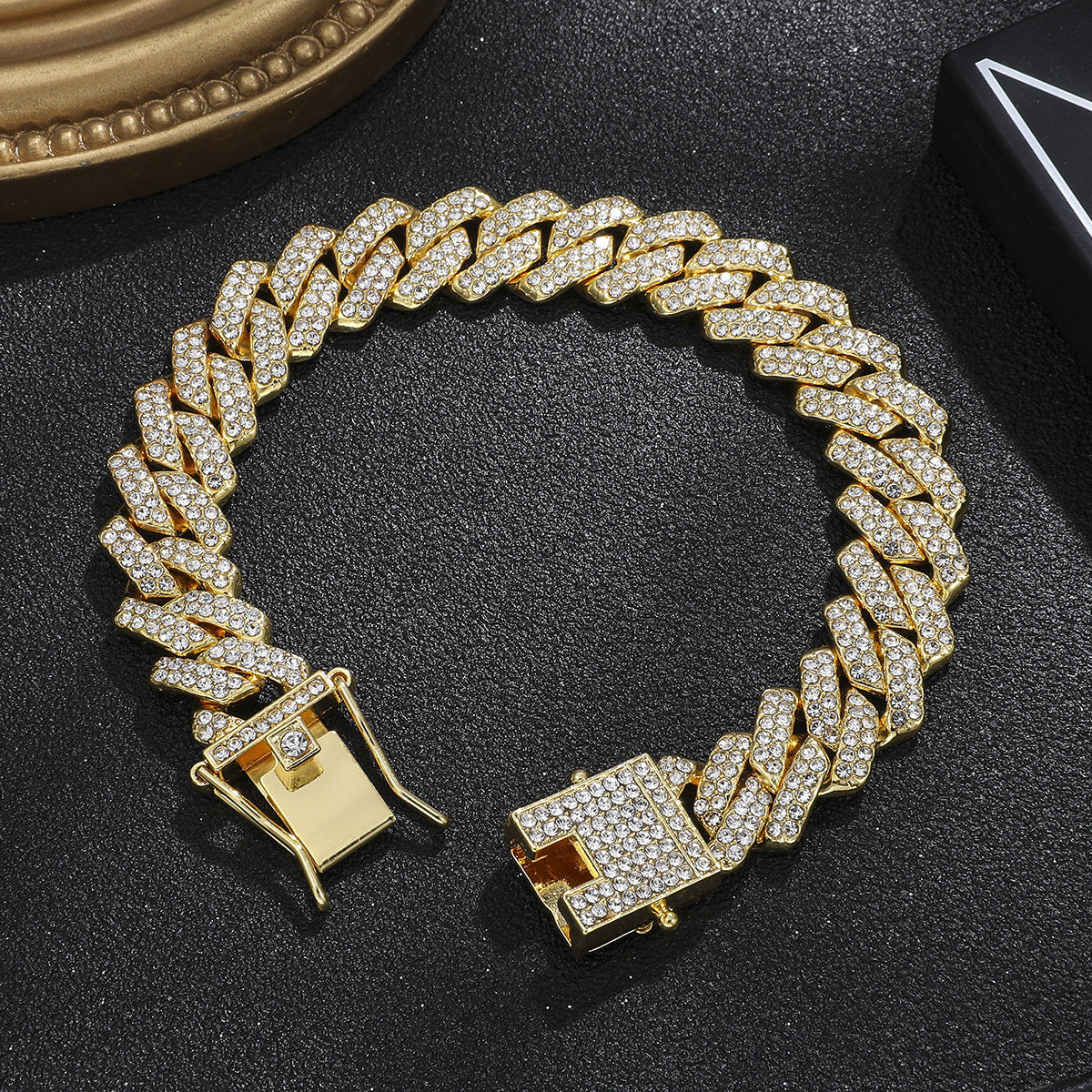 Tiktok Hot-Selling Fashion Casual Men's Watch Full Diamond Watch Men's Factory Price Direct Sale Complete Colors