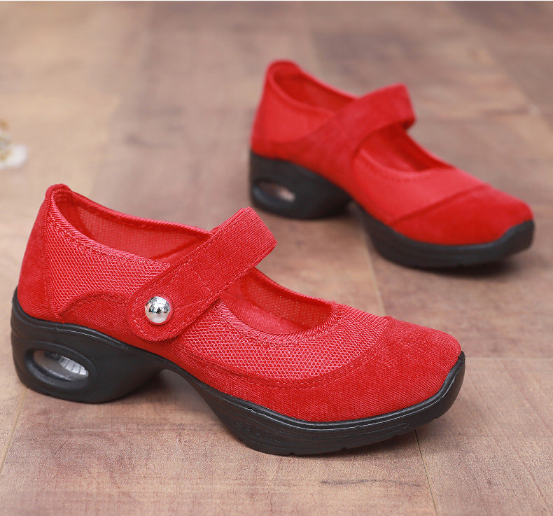 Dancing Shoes Women's Comfortable Soft Sole Square Dancing Women's Shoes Mesh Shoes for Moms Old Beijing Cloth Shoes Thick Sole Work Shoes