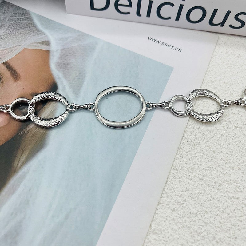 Ceinture métallique tendance (style « Insta ») : accessoire polyvalent pour jupes, pulls ou robes – Chaîne de taille fine et élégante