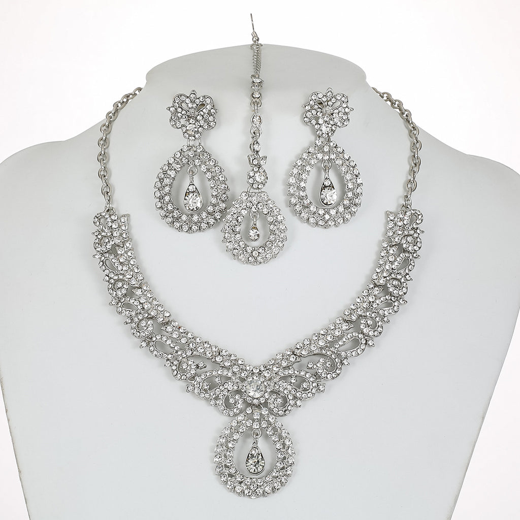 European and American Accessories Exaggerated Retro Necklace Set Women's Luxury Crystal Banquet Dress Accessories Clavicle Chain Three-Piece Set