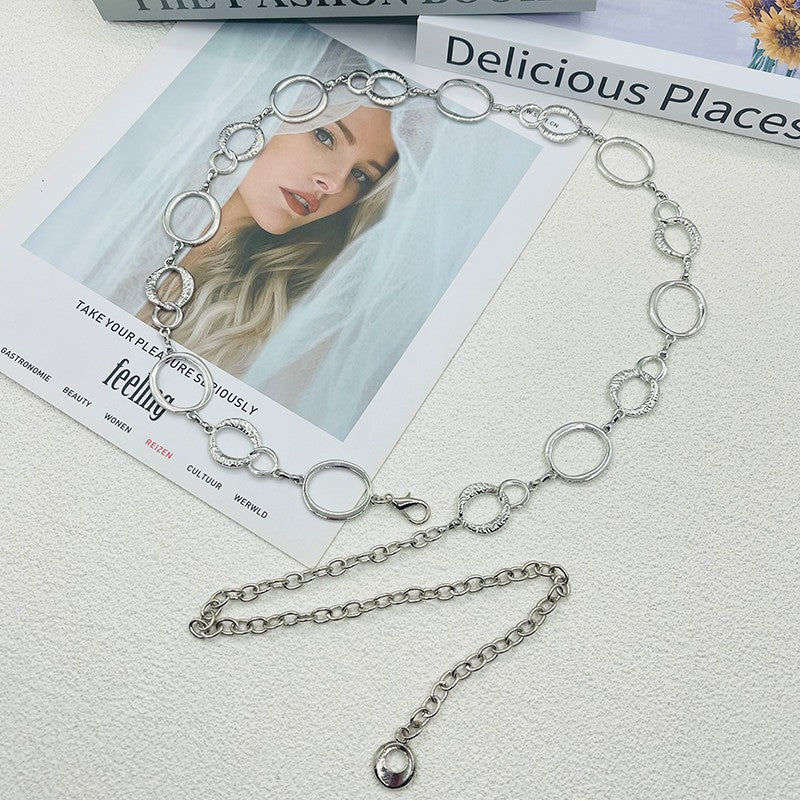 Ceinture métallique tendance (style « Insta ») : accessoire polyvalent pour jupes, pulls ou robes – Chaîne de taille fine et élégante