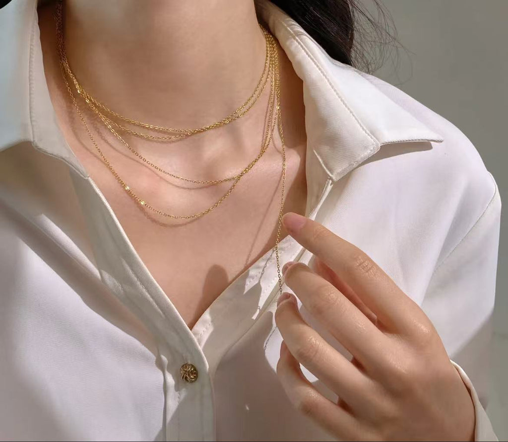 Collier chaîne fine et élégante (style européen/américain) – Chaîne de clavicule polyvalente – Bijou idéal pour chemisier ou robe