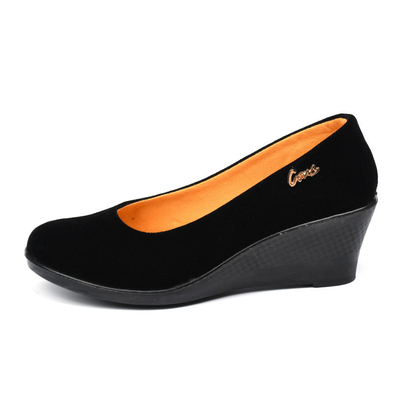 Chaussures noires en polyuréthane pour femme : semelles épaisses et talons compensés – Adaptées aux cérémonies ou au travail (hôtellerie) – Style traditionnel « Vieux Pékin »
