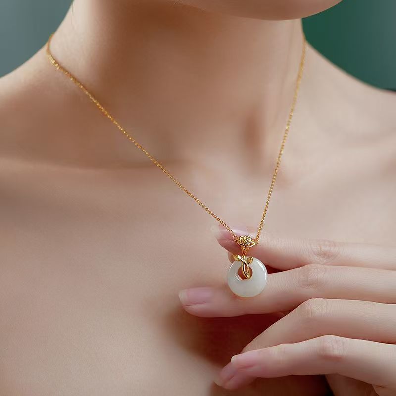 Classic S925 Sterling Silver Necklace for Women, New Chinoiserie Rose and Field Jade Pendant, Simple Accessible Luxury Niche Accessories