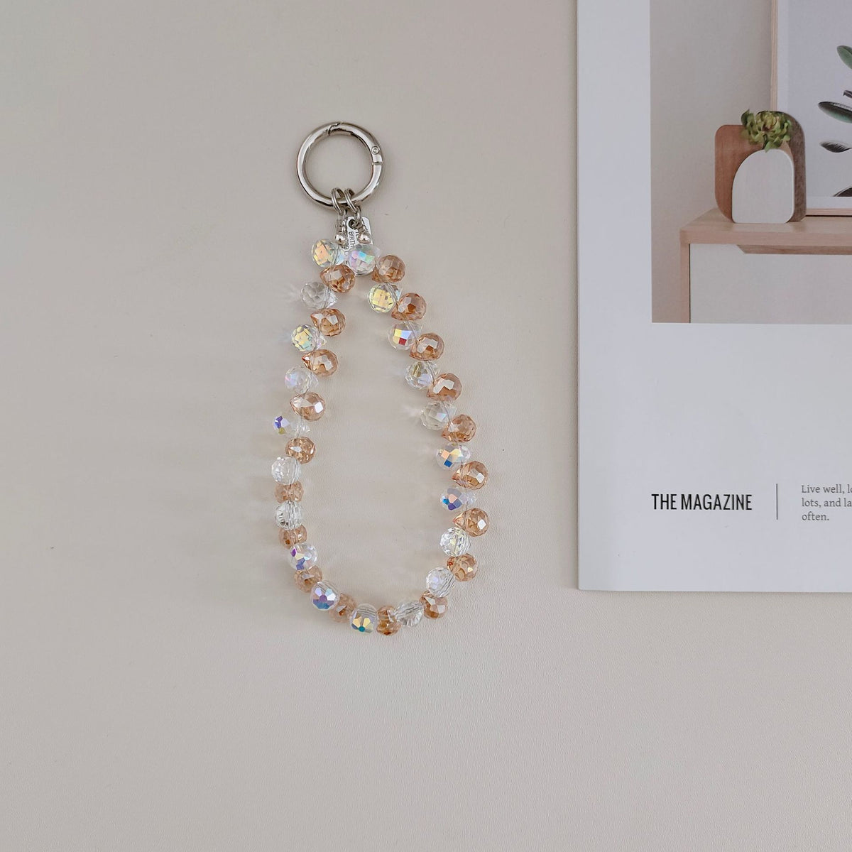 Phone Lanyard Ins Style Light Luxury Crystal Phone Holder Chain Niche Exquisite Camera Strap Accessory Keychain