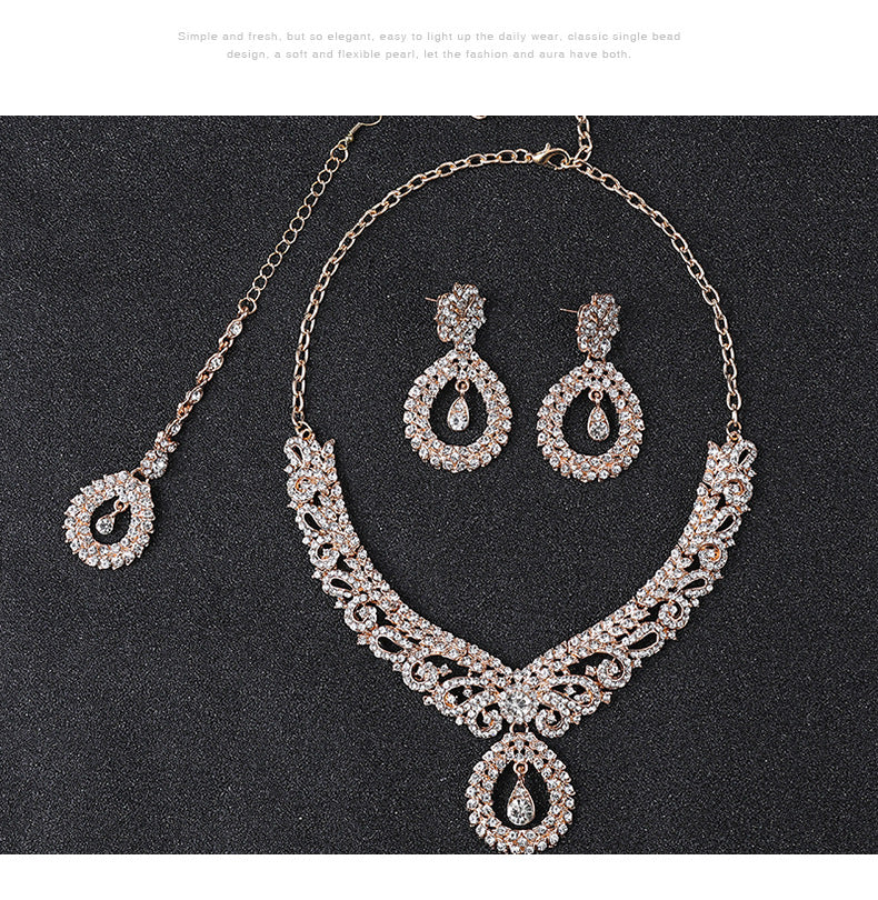 European and American Accessories Exaggerated Retro Necklace Set Women's Luxury Crystal Banquet Dress Accessories Clavicle Chain Three-Piece Set