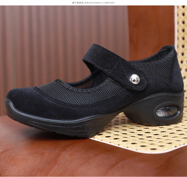 Dancing Shoes Women's Comfortable Soft Sole Square Dancing Women's Shoes Mesh Shoes for Moms Old Beijing Cloth Shoes Thick Sole Work Shoes