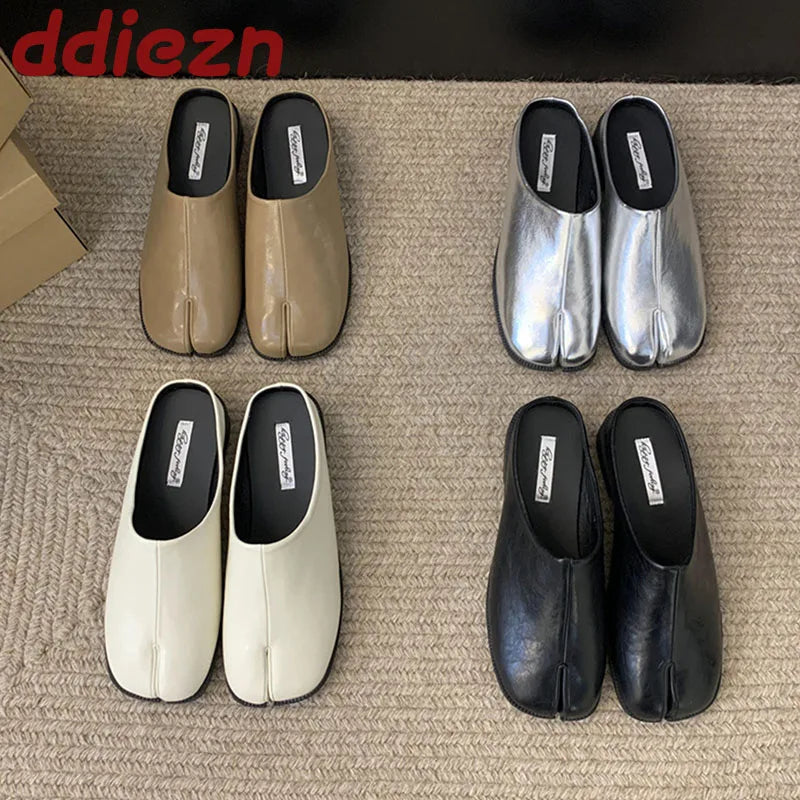 Chaussures d'intérieur et d'extérieur pour femmes, pantoufles plates, Mules à la mode, bout étrange, pantoufles, sandales pour dames