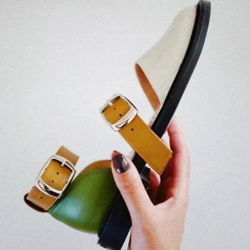 Sandales plates d'été 2026 pour femmes, pantoufles d'extérieur, tongs de plage pour dames