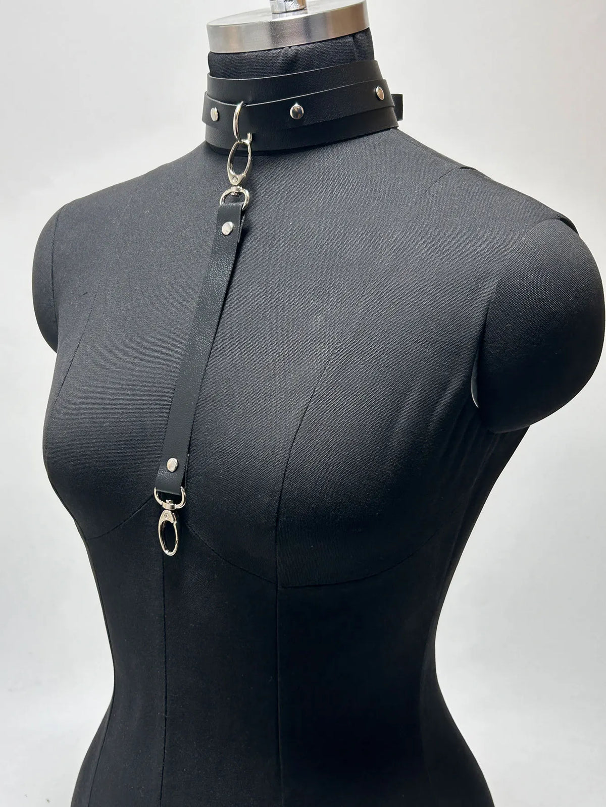 Collier ajustable en cuir BDSM pour femme avec laisse, accessoire exotique de bondage, collier ras-du-cou, accessoire animalier pour animaux de compagnie