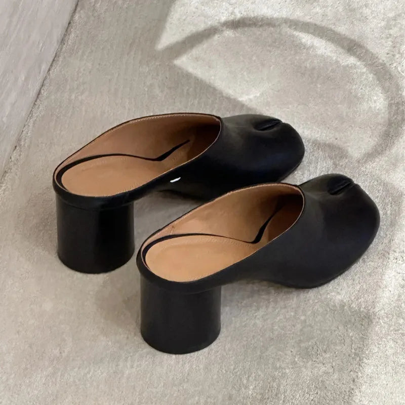 Mules à talons hauts Tabi noires vintage en cuir souple à bout fendu pour femme, style décontracté, à enfiler, collection printemps-été