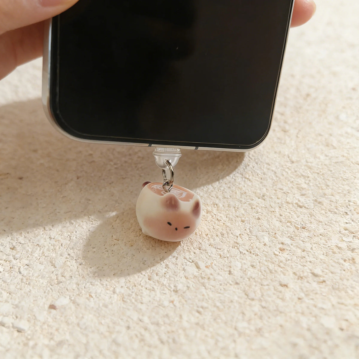 Cache-poussière pour téléphone en forme de tasse de café avec sangle anti-perte, accessoires de décoration pour téléphone, pendentif pour téléphone, protecteur de port de charge