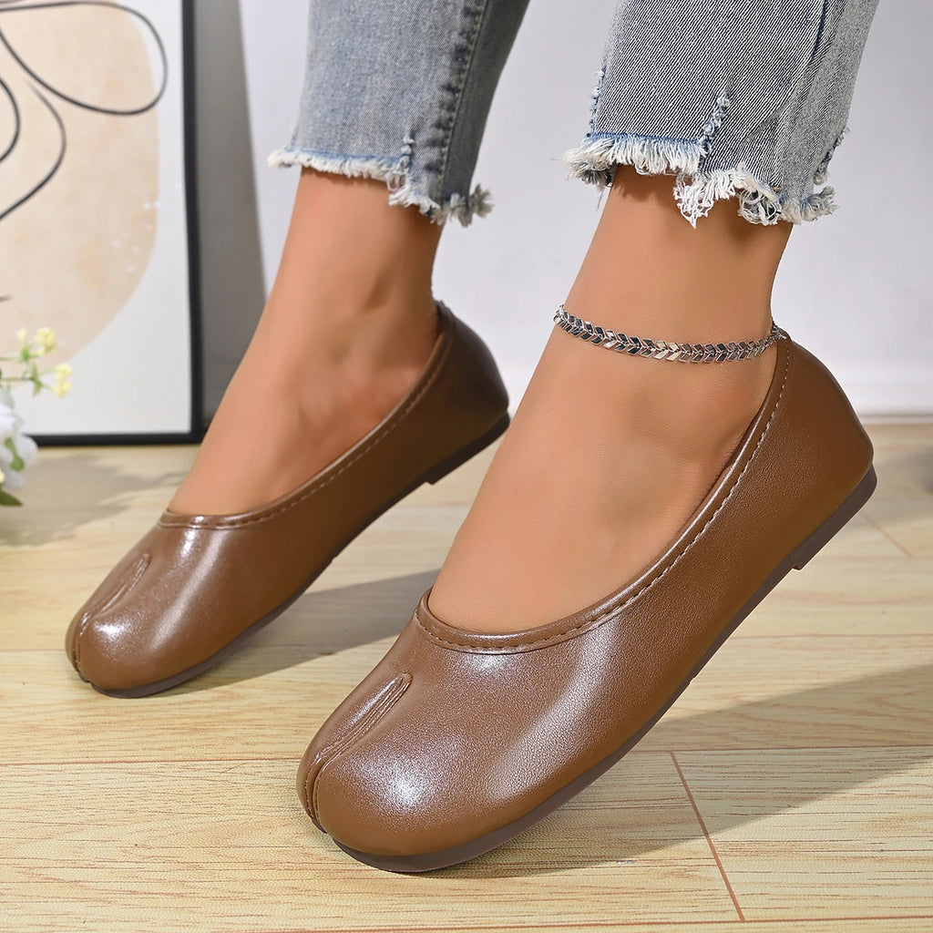 Chaussures Tabi en cuir PU tendance pour femmes, fabriquées à la main, chaussures plates de haute qualité, design de luxe, mules à bout fendu.