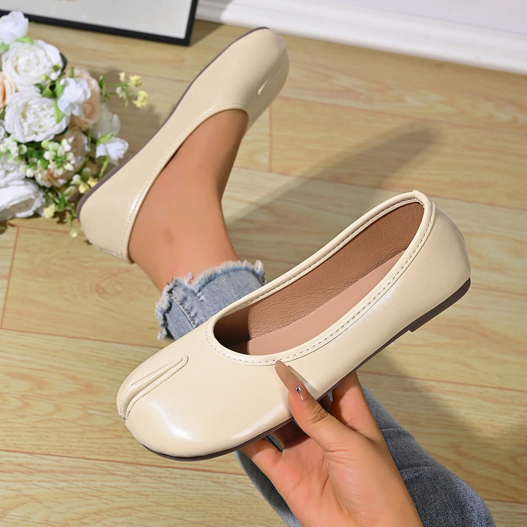 Chaussures Tabi en cuir PU tendance pour femmes, fabriquées à la main, chaussures plates de haute qualité, design de luxe, mules à bout fendu.