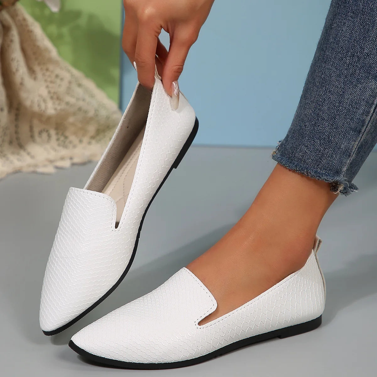 Chaussures pour femmes mocassins en cuir PU ballerines bout pointu pieds nus Slip-on décontracté talon bas mode pierre modèle femme chaussure plate