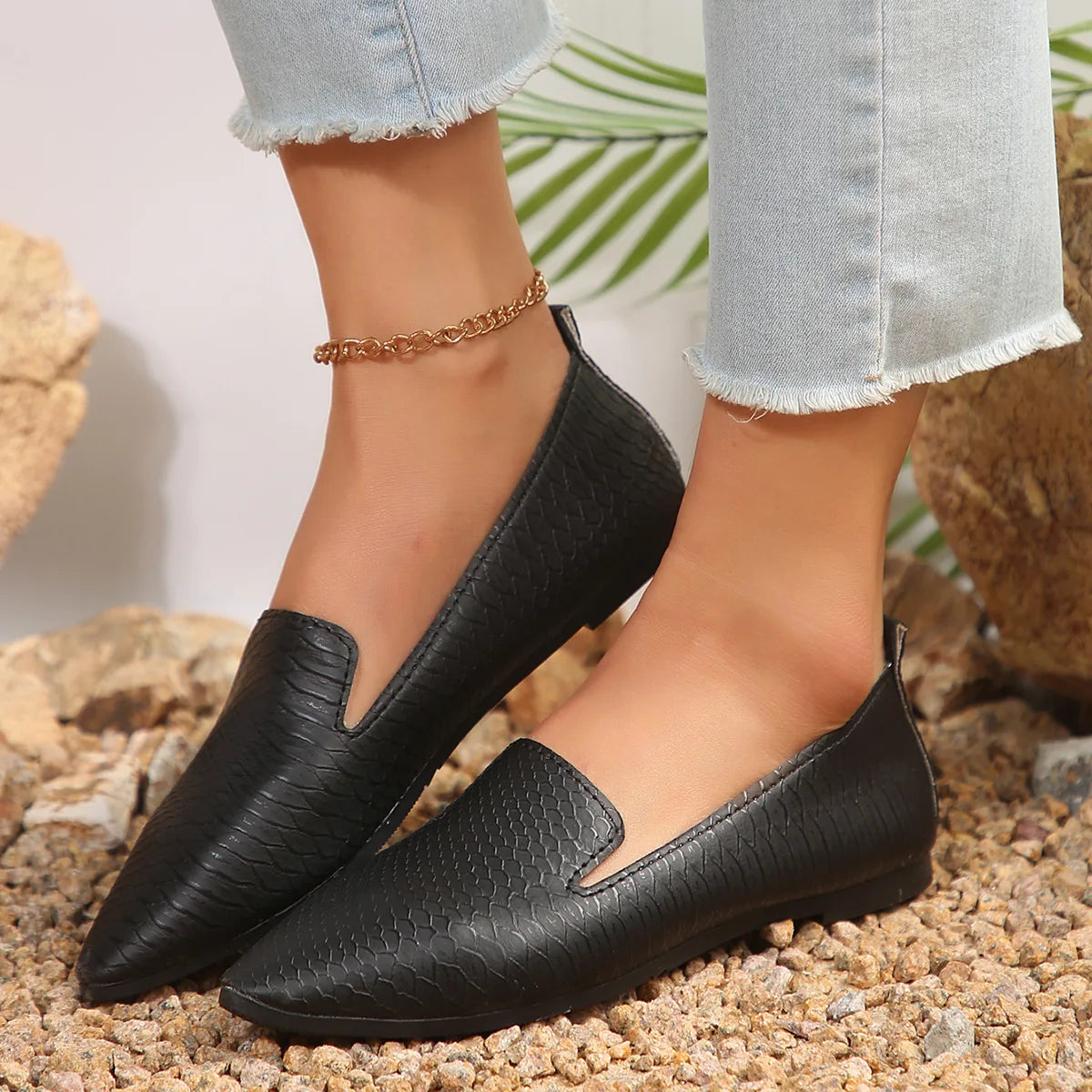Chaussures pour femmes mocassins en cuir PU ballerines bout pointu pieds nus Slip-on décontracté talon bas mode pierre modèle femme chaussure plate