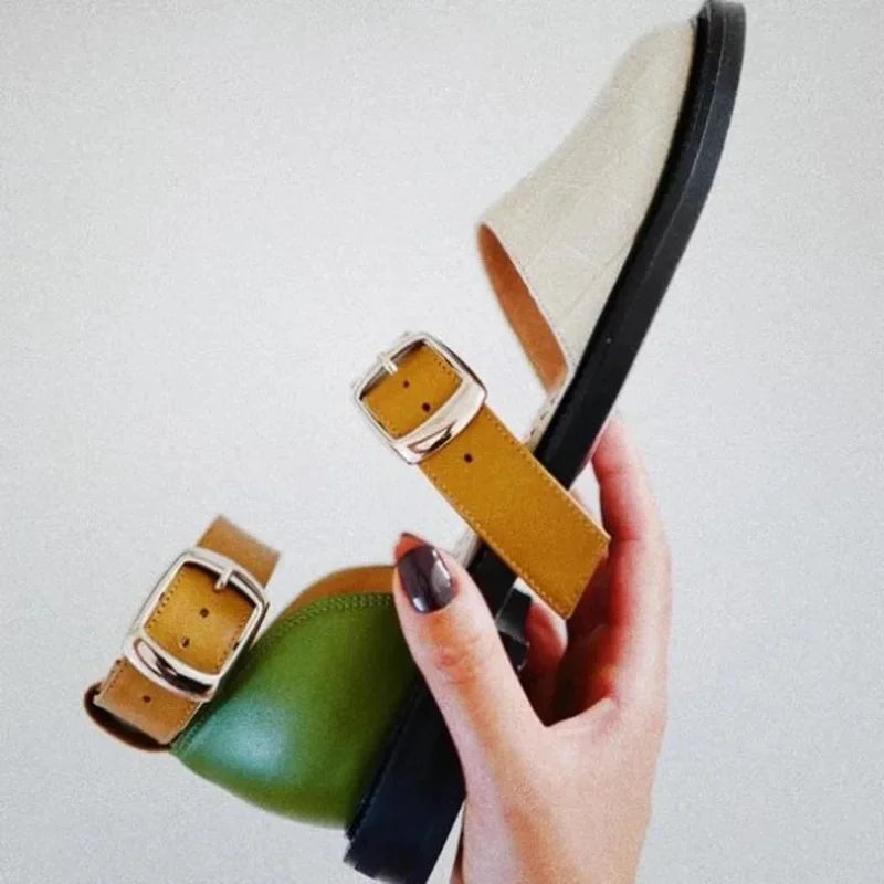 Sandales plates d'été 2026 pour femmes, pantoufles d'extérieur, tongs de plage pour dames