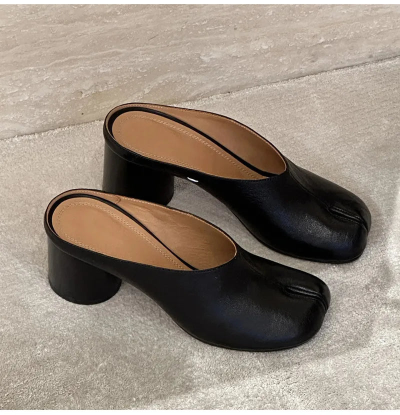 Mules à talons hauts Tabi noires vintage en cuir souple à bout fendu pour femme, style décontracté, à enfiler, collection printemps-été