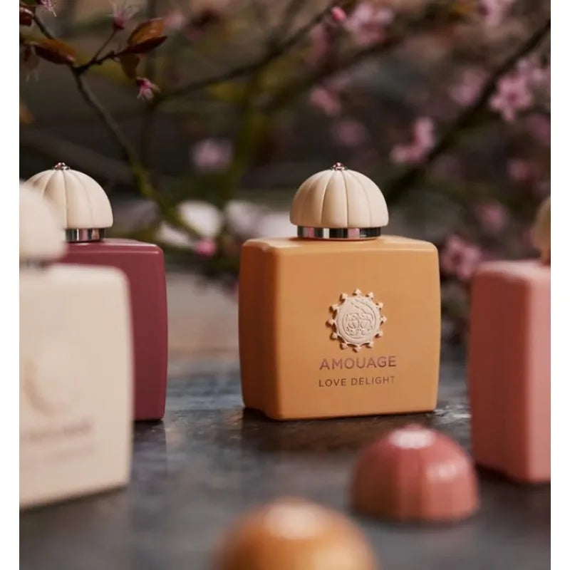 AMOUAGE Eau de Parfum pour Femme 100ml – Parfum Féminin Élégant Longue Durée, Doux, Chaleureux et Unique avec des Variantes Irrésistibles