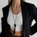 Collier Long avec pendentif pompon perlé en acrylique noir pour femmes, créatif, à la mode, fil de cire réglable, chaîne de pull, bijoux cadeaux