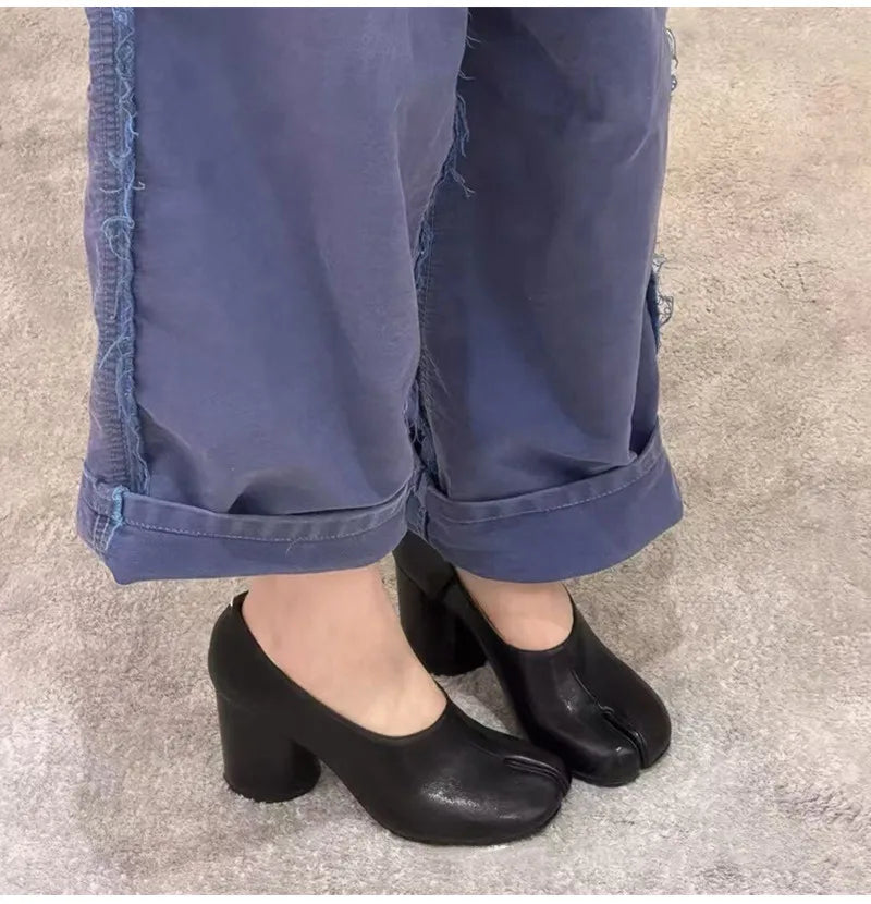 Mules à talons hauts Tabi noires vintage en cuir souple à bout fendu pour femme, style décontracté, à enfiler, collection printemps-été