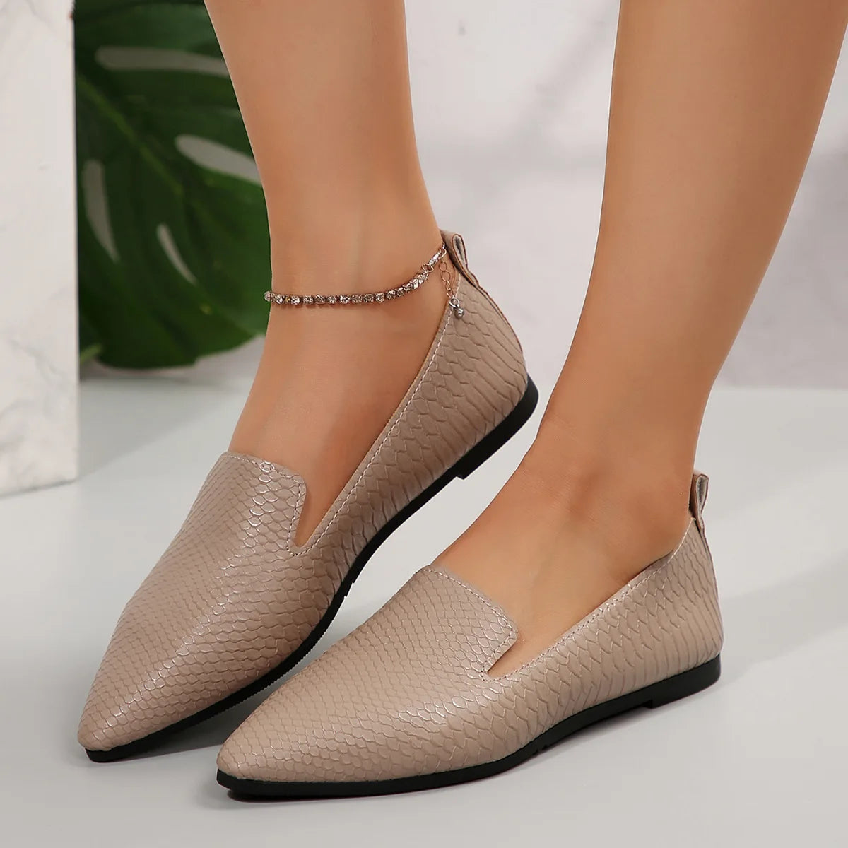Chaussures pour femmes mocassins en cuir PU ballerines bout pointu pieds nus Slip-on décontracté talon bas mode pierre modèle femme chaussure plate