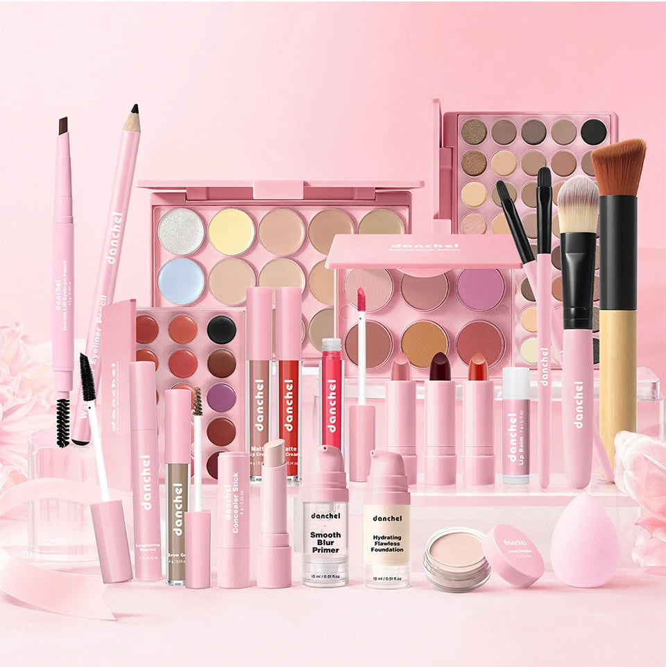 Ensemble de maquillage tout-en-un comprenant tous les cosmétiques, y compris le maquillage de base, le correcteur, le contour, le blush en poudre, le maquillage des sourcils, des yeux et des lèvres