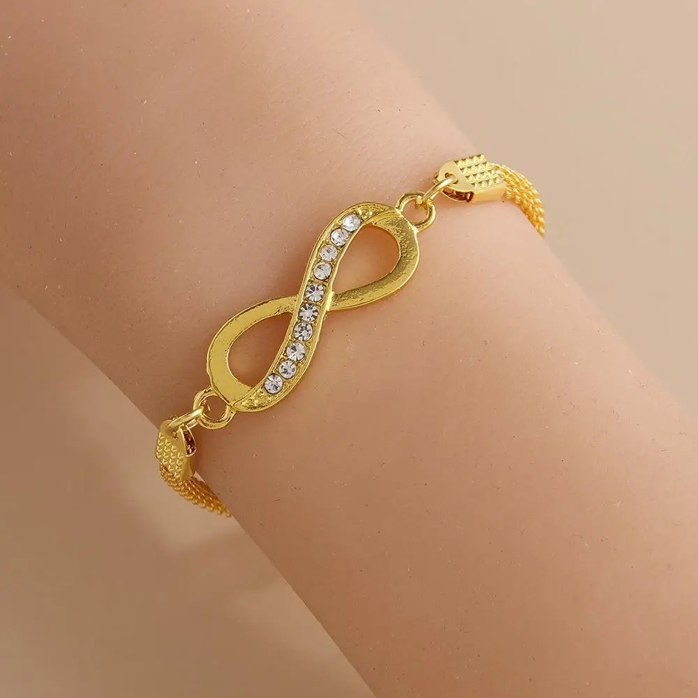 Le nouveau bracelet croisé pour femmes, mode, luxe léger, tempérament, design de niche, bracelet de sensibilité senior, cadeaux