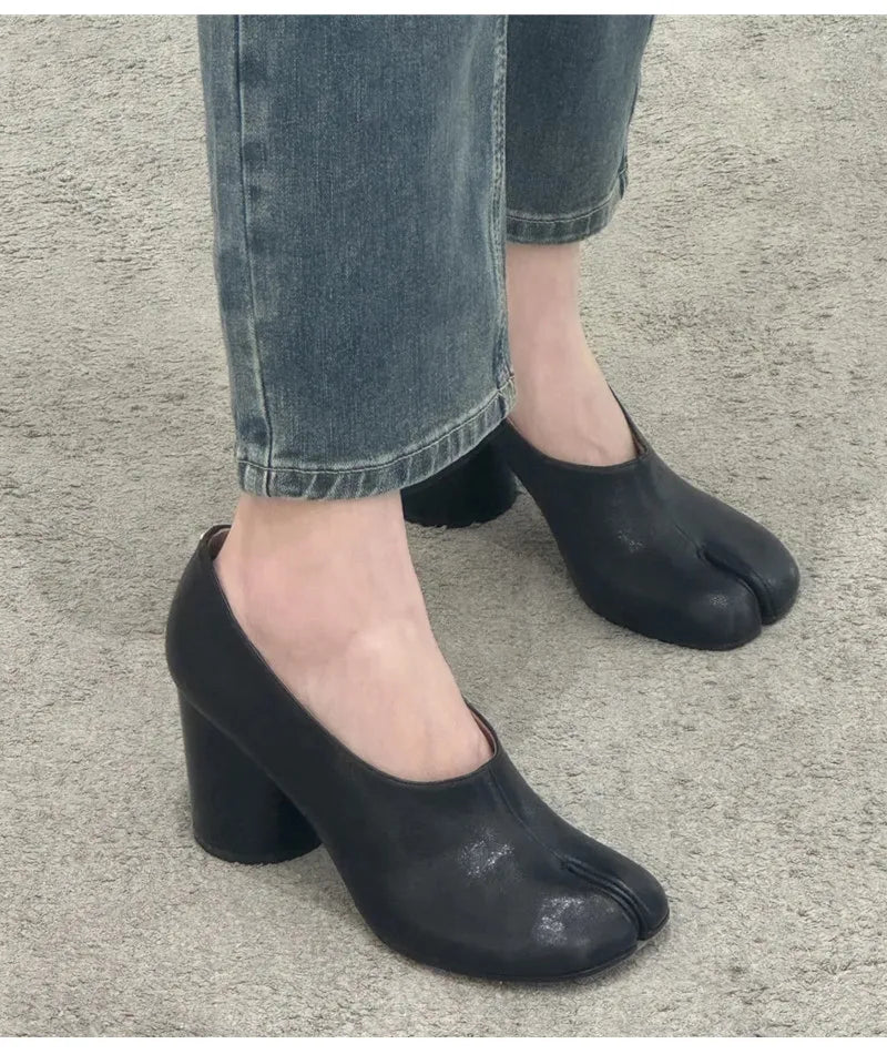 Mules à talons hauts Tabi noires vintage en cuir souple à bout fendu pour femme, style décontracté, à enfiler, collection printemps-été