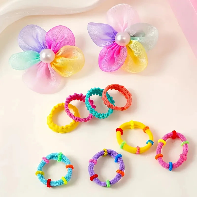 Un ensemble d'accessoires de 718 pièces adapté aux sorties quotidiennes des filles et à leur participation à des événements festifs – Une collection richement sélectionnée.