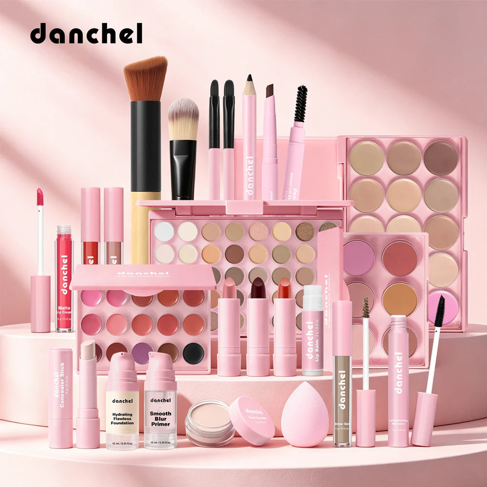 Ensemble de maquillage tout-en-un comprenant tous les cosmétiques, y compris le maquillage de base, le correcteur, le contour, le blush en poudre, le maquillage des sourcils, des yeux et des lèvres