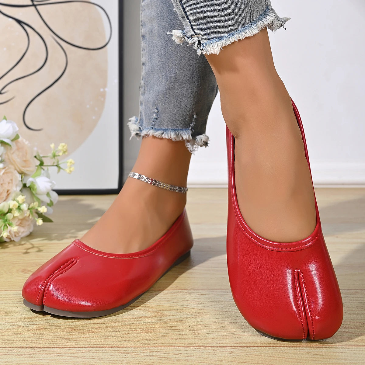Chaussures Tabi en cuir PU tendance pour femmes, fabriquées à la main, chaussures plates de haute qualité, design de luxe, mules à bout fendu.