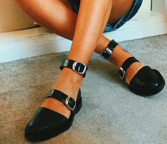 Sandales plates d'été 2026 pour femmes, pantoufles d'extérieur, tongs de plage pour dames