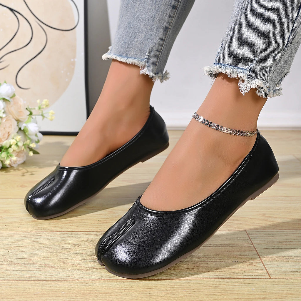 Chaussures Tabi en cuir PU tendance pour femmes, fabriquées à la main, chaussures plates de haute qualité, design de luxe, mules à bout fendu.