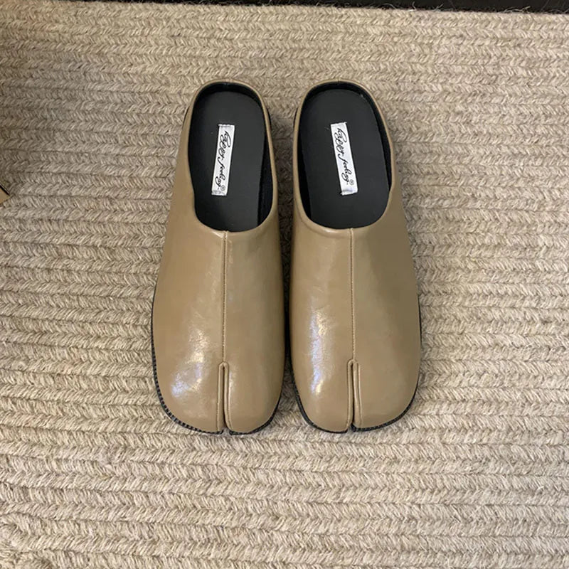 Chaussures d'intérieur et d'extérieur pour femmes, pantoufles plates, Mules à la mode, bout étrange, pantoufles, sandales pour dames