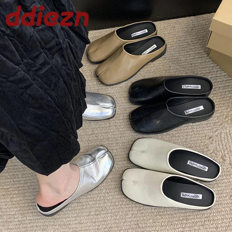 Chaussures d'intérieur et d'extérieur pour femmes, pantoufles plates, Mules à la mode, bout étrange, pantoufles, sandales pour dames