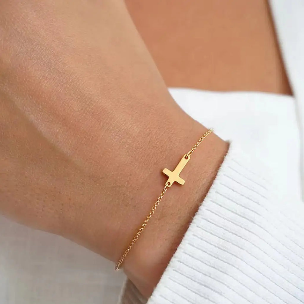 Le nouveau bracelet croisé pour femmes, mode, luxe léger, tempérament, design de niche, bracelet de sensibilité senior, cadeaux