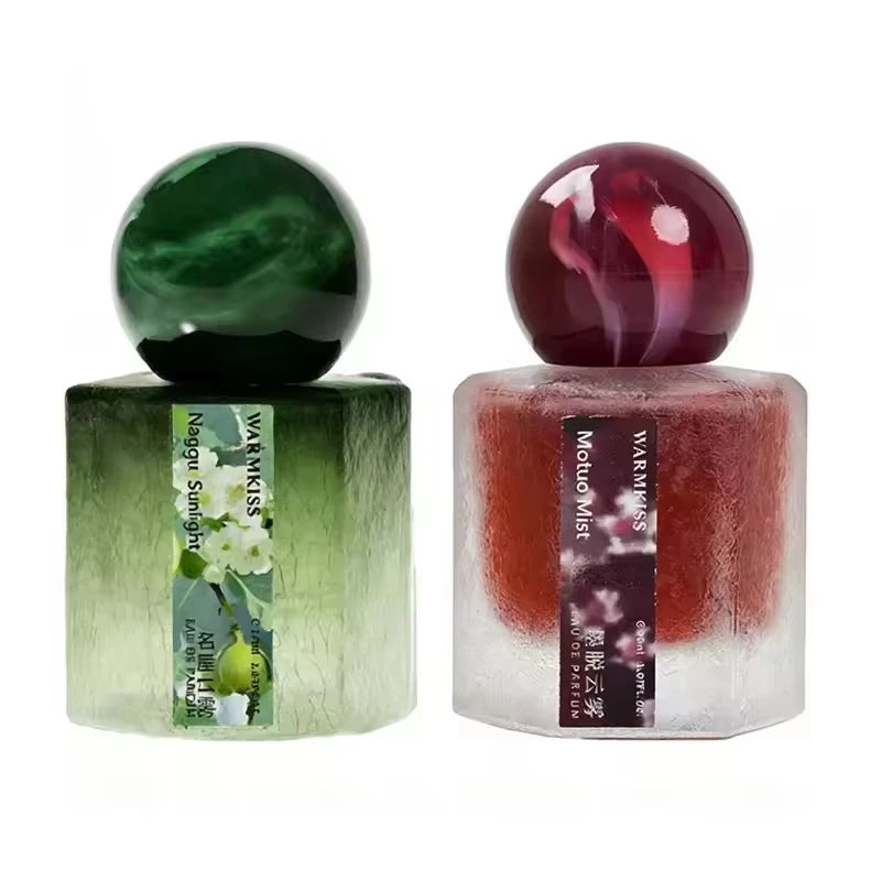 Parfum pour femmes 30ml, parfum longue durée, frais et doux, parfait pour offrir en cadeau à la famille, livré avec boîte.